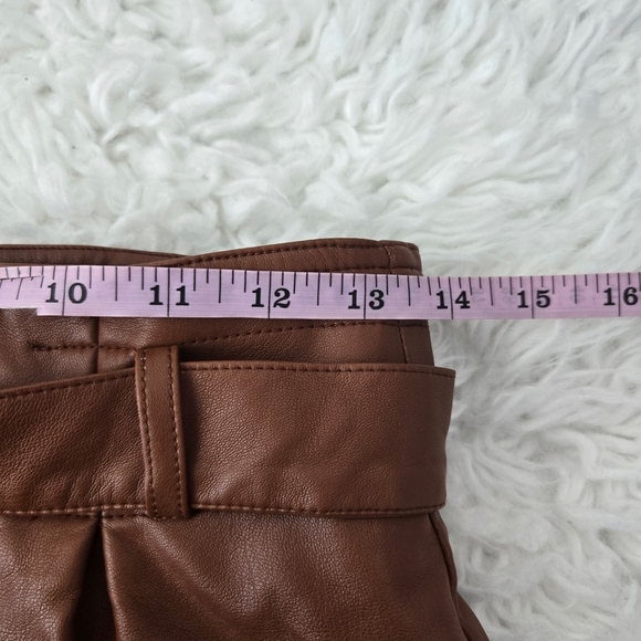 FOREVER 21 Women Faux Leather Brown Mini Skirt. Size Medium. New without tags. - Picture 5 of 7